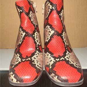 Stylish Red and Black Snake Print Ankle Boots
